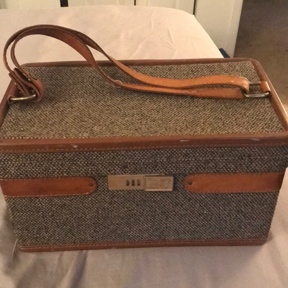 hartmann train case